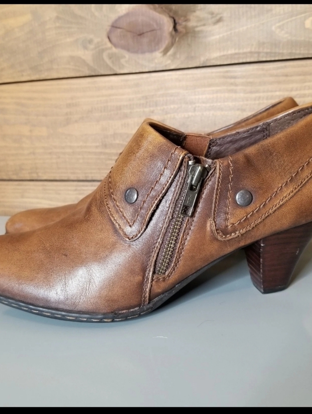 Born Tanya Leather Fold-over Side Zip Ankle Booties Western Metal Brown Sz 9.5
